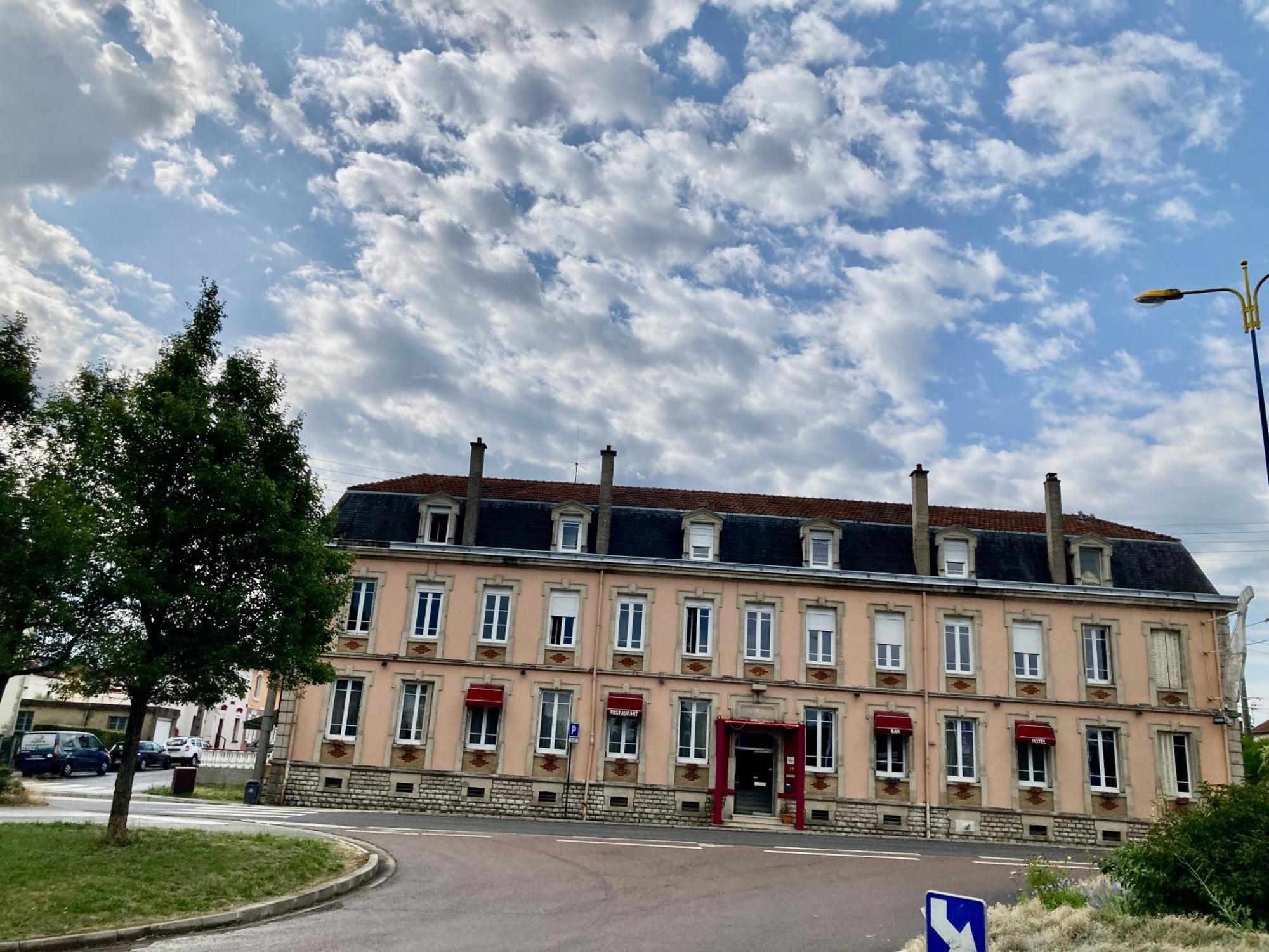 סן-דיזייה Hotel De Champagne מראה חיצוני תמונה