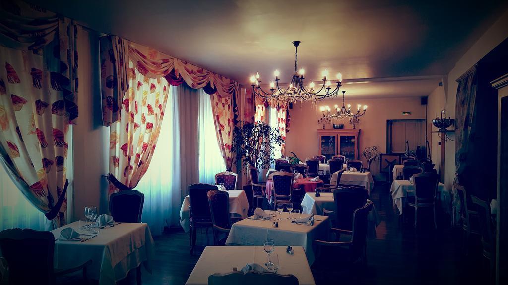 סן-דיזייה Hotel De Champagne מראה חיצוני תמונה