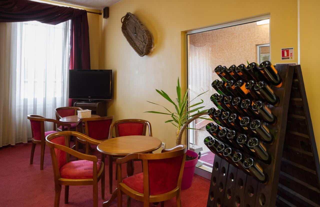 סן-דיזייה Hotel De Champagne מראה חיצוני תמונה